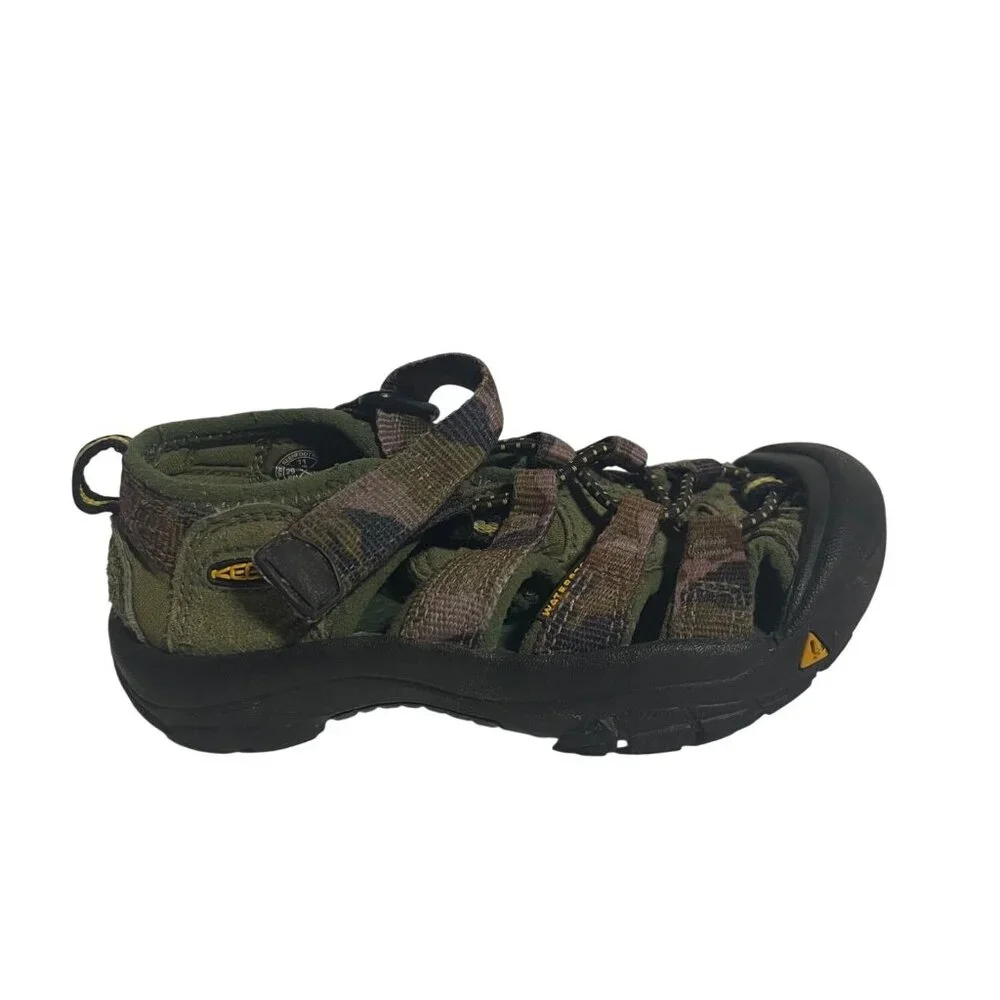 KEEN Newport H2 Sandals Green Camouflage Kids Boys Size 11